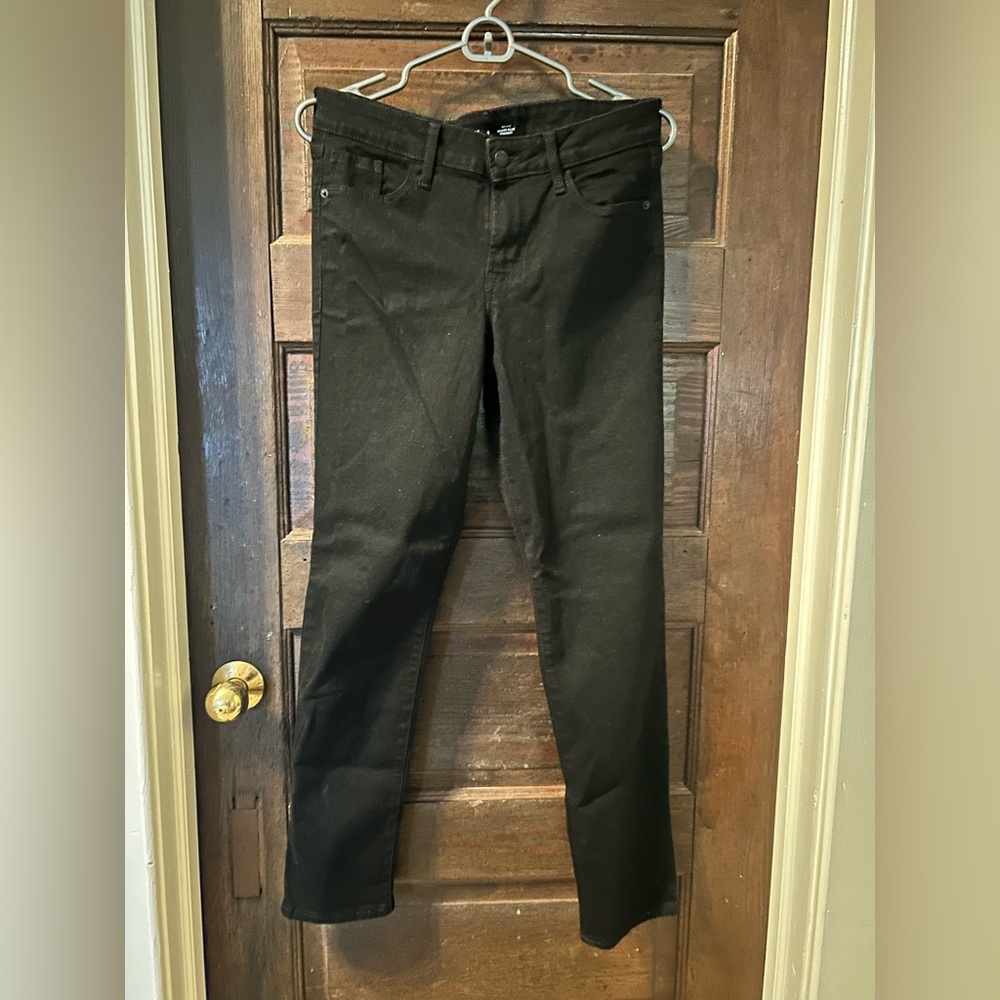 Old Navy Black Mid-Rise Power Slim Straight Jeans